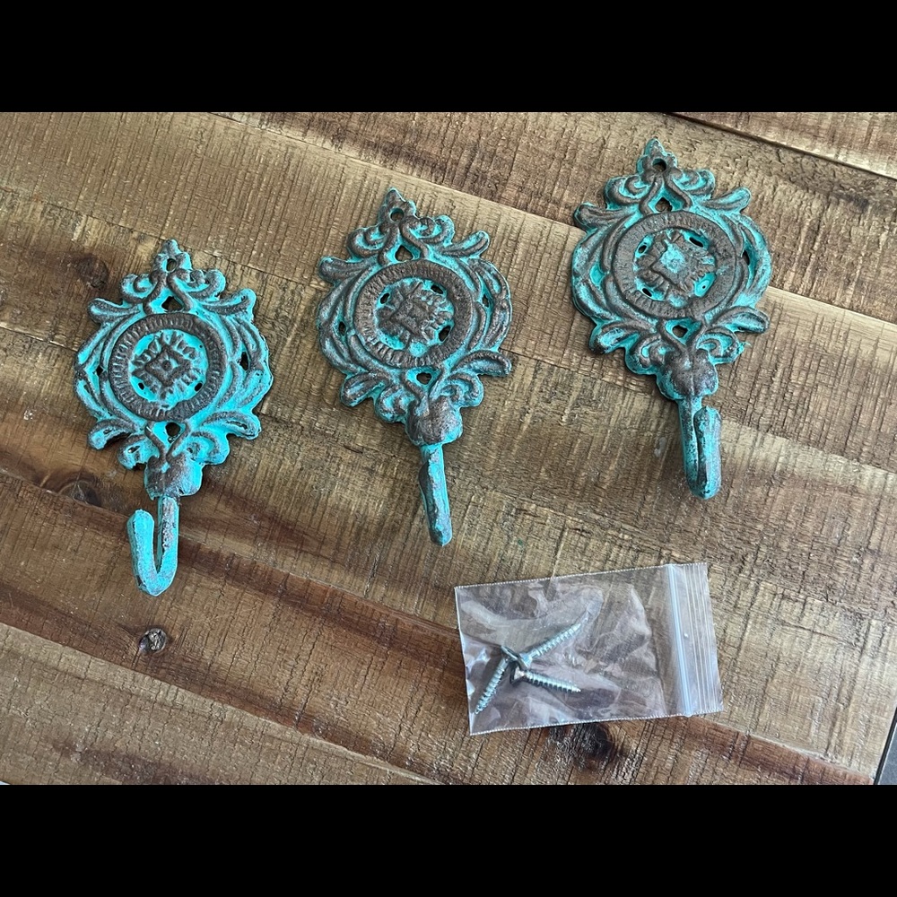 Boho turquoise wall hooks-NWOT